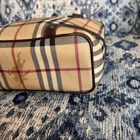 Burberry Mini Bucket Bag - Picture 8 of 14